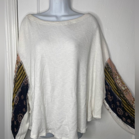 Free People NWT We The Free Blossom Floral Thermal Balloon Sleeves - Picture 2 of 7